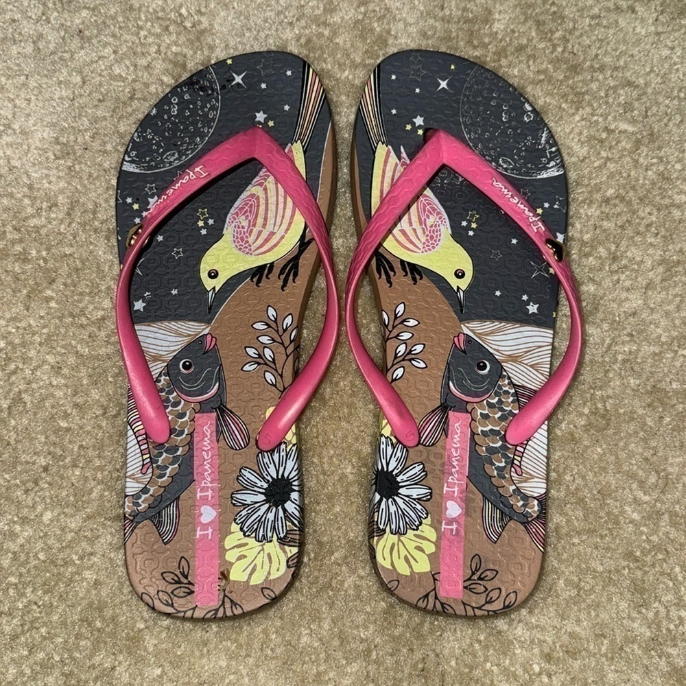 Ipanema Dlip Flops Thongs EUC size US 6 Eur 37